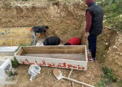 كرامة الميت في دفنه: جنازة “عم مراد” تذكّرنا بوجع فاقدي المأوى